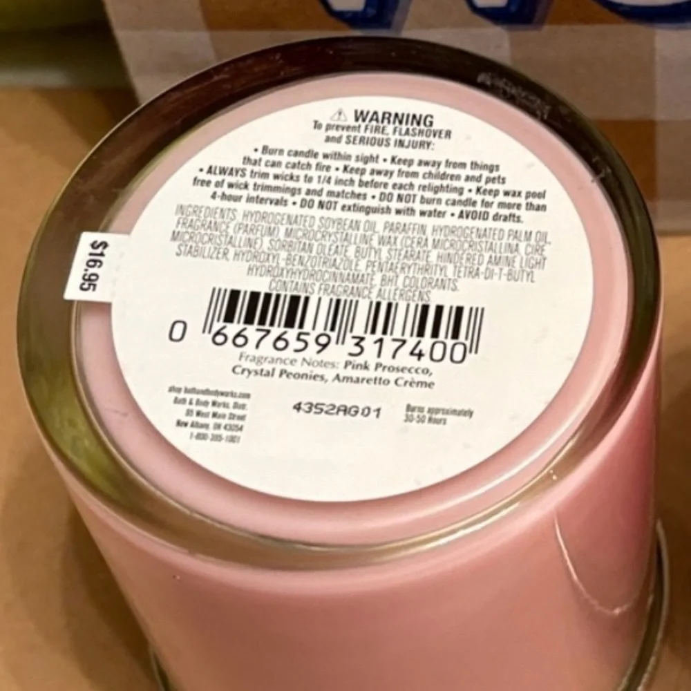 NWT 3 Pc Bath & Body Works Candle Bundle and Air Plus Cozy Aloe Infused Socks